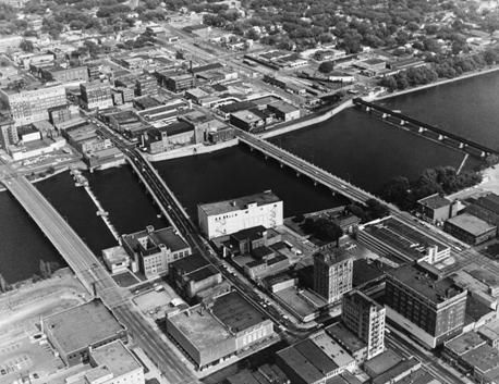 Page 42 Aerial view of waterloo 1961.jpg